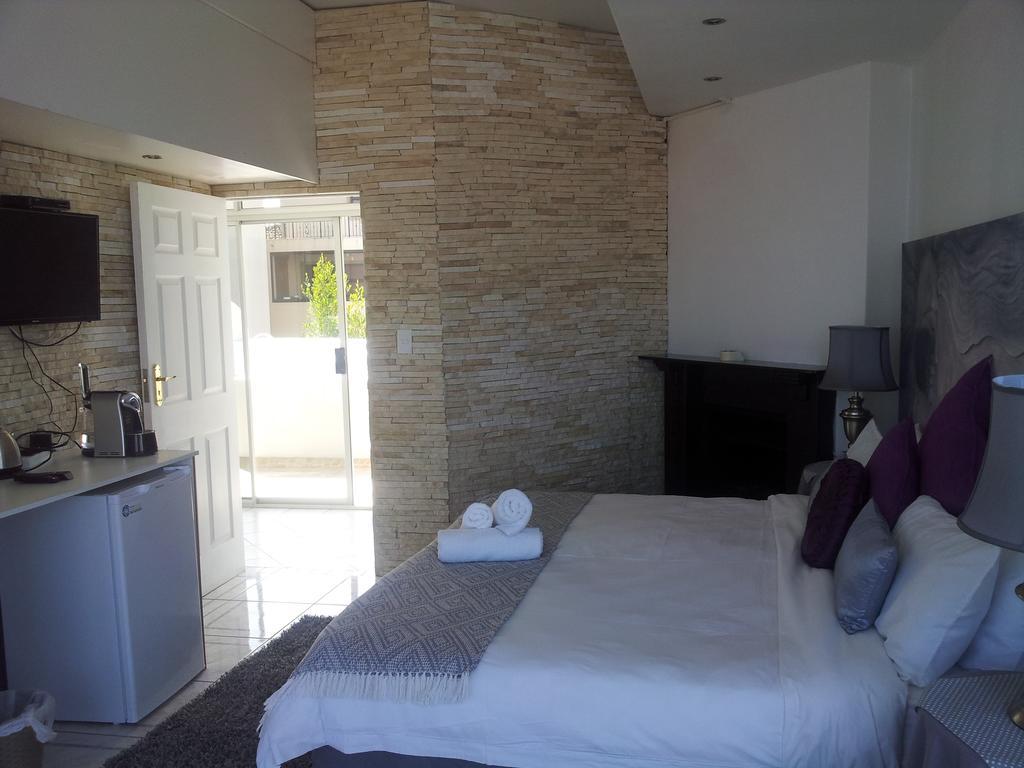 Hotel Bread&Barrel Palazzo Blouberg Bloubergstrand Esterno foto