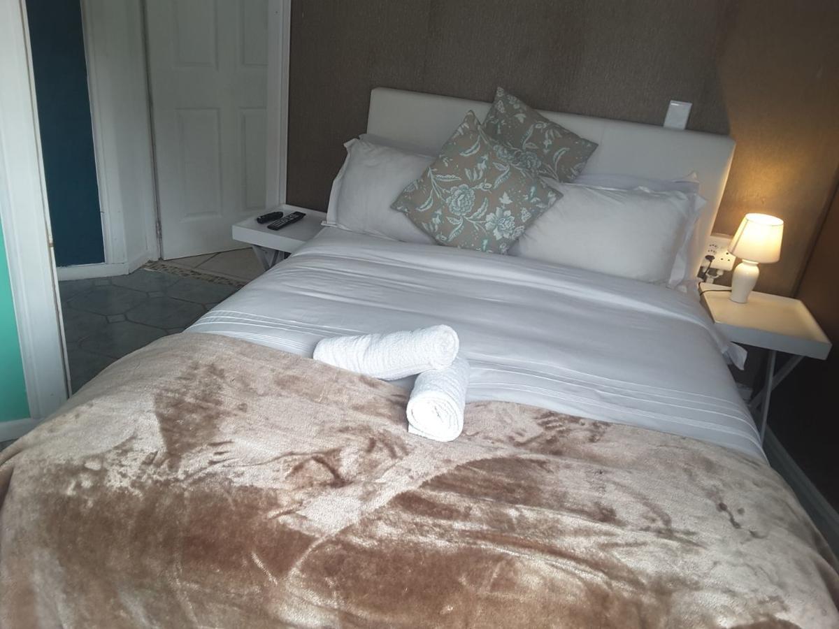 Hotel Bread&Barrel Palazzo Blouberg Bloubergstrand Esterno foto