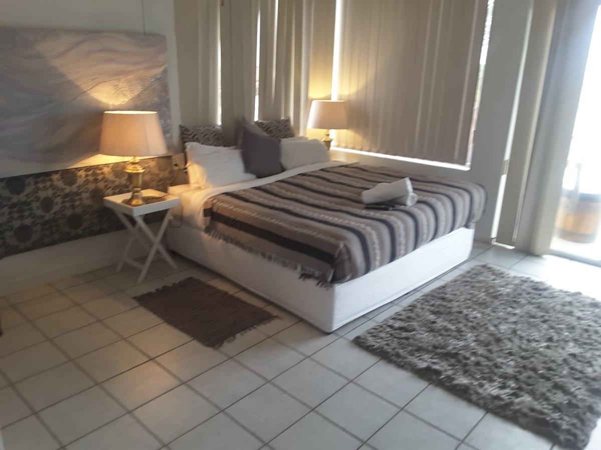 Hotel Bread&Barrel Palazzo Blouberg Bloubergstrand Esterno foto