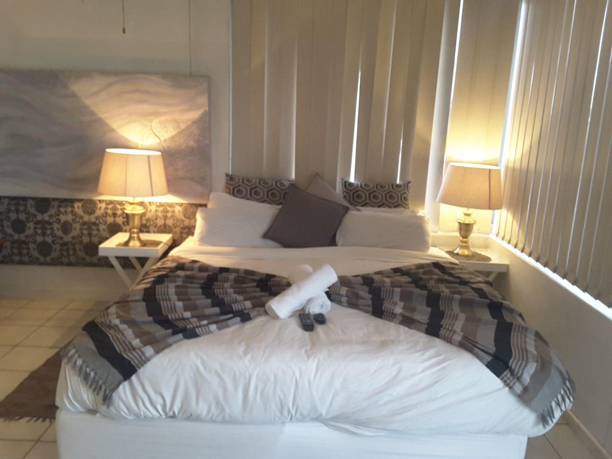 Hotel Bread&Barrel Palazzo Blouberg Bloubergstrand Esterno foto