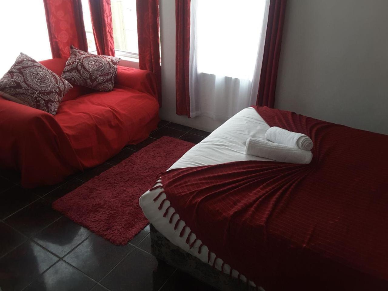 Hotel Bread&Barrel Palazzo Blouberg Bloubergstrand Esterno foto