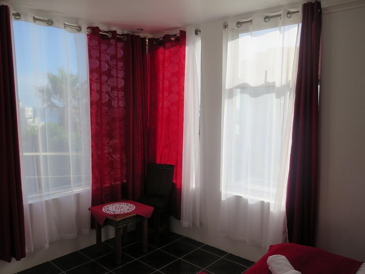 Hotel Bread&Barrel Palazzo Blouberg Bloubergstrand Esterno foto